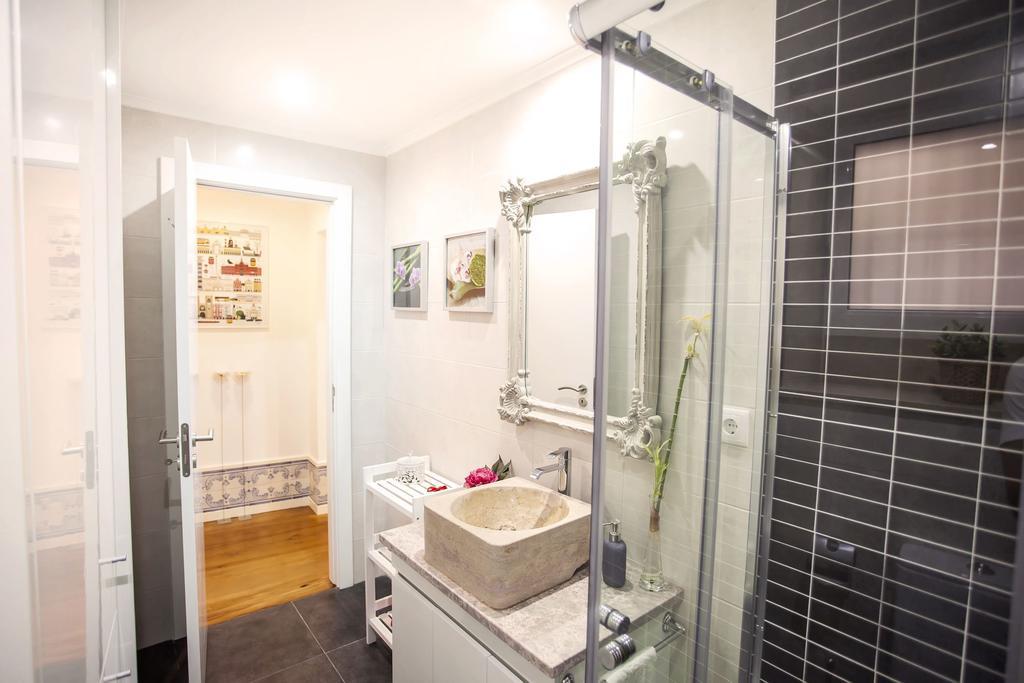 Typical Bairro Alto Apartment 리스본 외부 사진