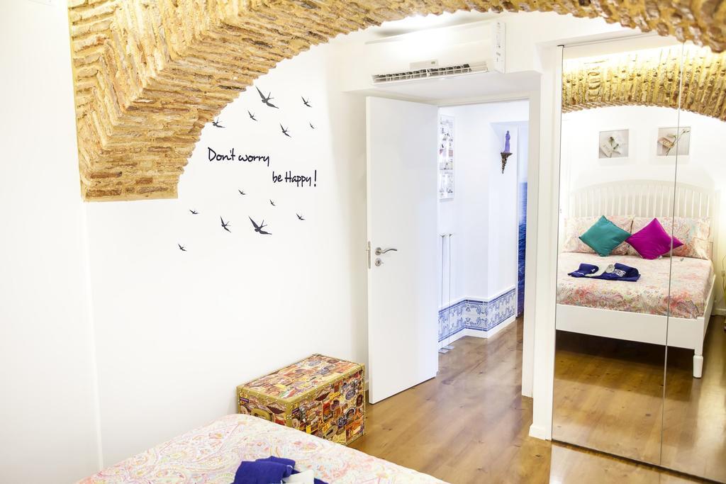 Typical Bairro Alto Apartment 리스본 외부 사진