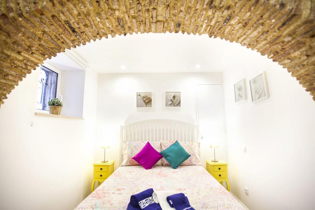 Typical Bairro Alto Apartment 리스본 외부 사진