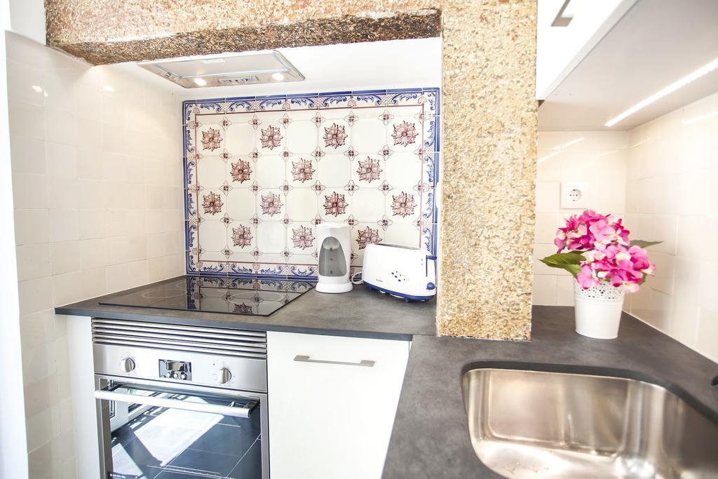Typical Bairro Alto Apartment 리스본 외부 사진