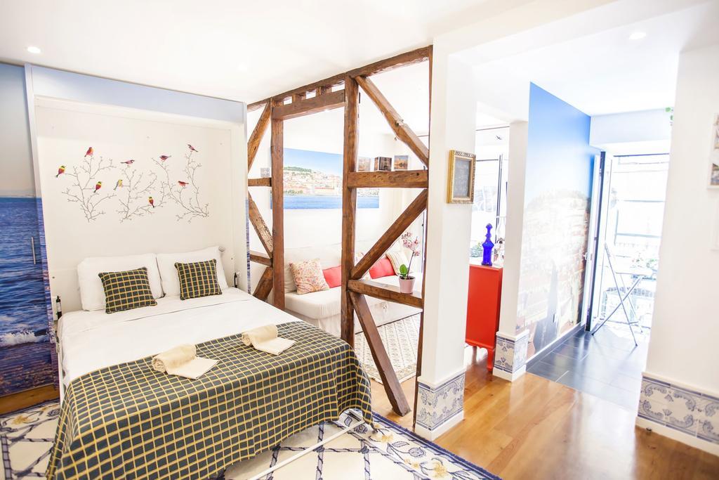 Typical Bairro Alto Apartment 리스본 외부 사진