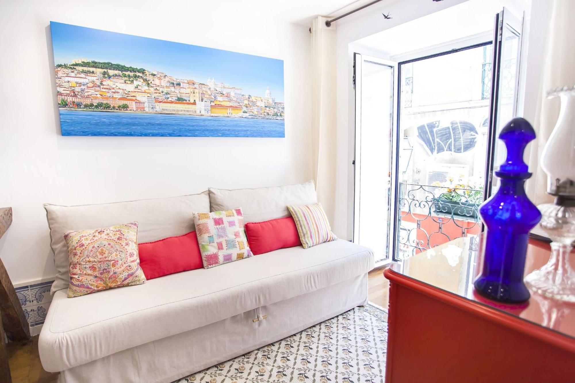 Typical Bairro Alto Apartment 리스본 외부 사진